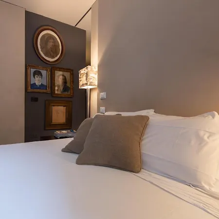 Escape - Charm In The Heart Of The